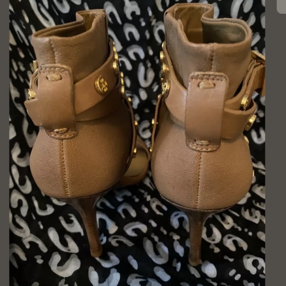 Tory Burch Double Wrap Logo Heels - Picture 4 of 6